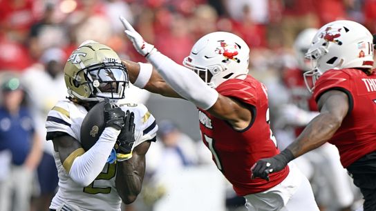 No. 19 Louisville beats Georgia Tech for 3-0 start (College Football)