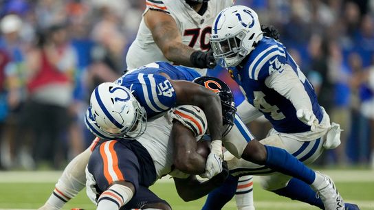 Colts slide past Bears for first win of the season (NFL)