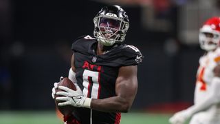 Falcons place OLB Lorenzo Carter (concussion) on injured reserve (NFL)