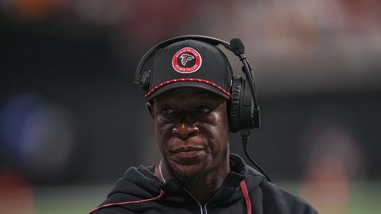 Raheem Morris reflects on Falcons' tough loss, OL injuries (NFL)