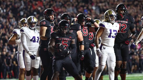Rutgers holds off Washington despite Huskies' 521 yards of offense (College Football)