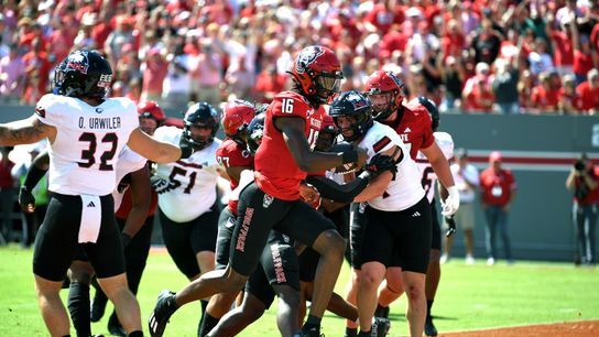 Turnovers help NC State past Northern Illinois 24-17 (College Football)