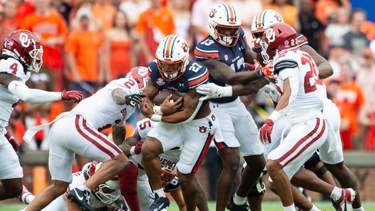 Late pick-6 helps No. 21 Oklahoma rally past Auburn (College Football)