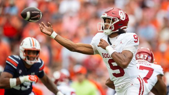 QB intrigue in play as No. 18 Oklahoma, No. 1 Texas renew rivalry (College Football)