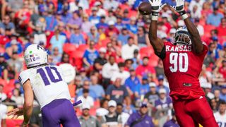 Josh Hoover, big plays push TCU past Kansas (College Football)