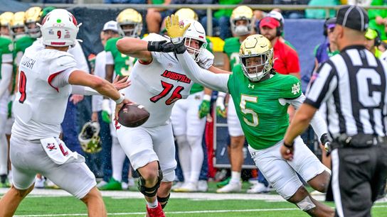 Notre Dame pass rusher Boubacar Traore (knee) out for season (College Football)