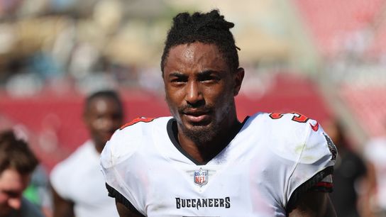 Report: Bucs fear torn pec for S Jordan Whitehead (NFL)