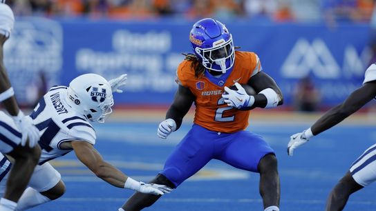 Ashton Jeanty's 186 yards on 13 carries help No. 21 Boise State blow out Utah State (College Football)