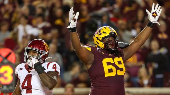 Texans agree to deal with rookie OT Aireontae Ersery (NFL)