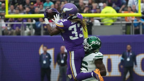 Vikings RB Aaron Jones week-to-week with hip injury (NFL)