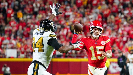 Patrick Mahomes throws for 331 yards as unbeaten Chiefs top Saints (NFL)