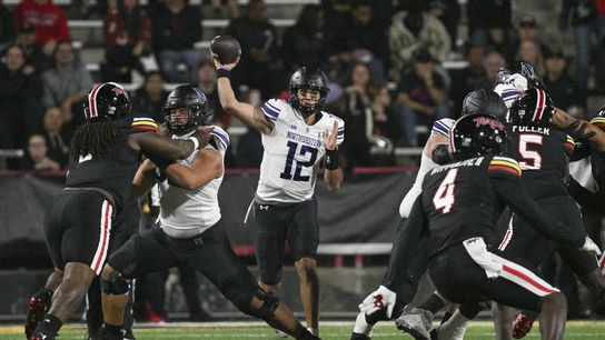 Northwestern pulls away from error-prone Maryland (College Football)