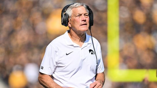 Iowa keeps mystery at quarterback ahead of clash vs. Maryland (College Football)