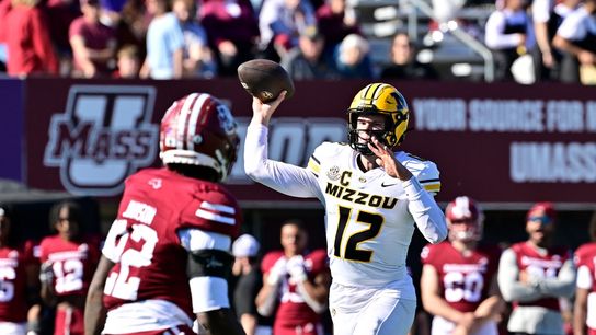Friendly rivalry as No. 19 Missouri meets Auburn (College Football)