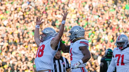 Ohio State favored to beat No. 1 Oregon in CFP quarters (College Football)