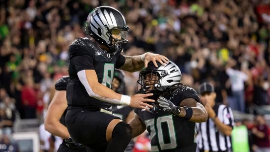Top 25 roundup: Late FG pushes No. 3 Oregon past No. 2 Ohio State (College Football)
