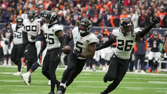 Jaguars S Andre Cisco criticizes defensive effort vs. Bears (NFL)