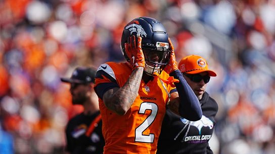 Broncos CB Patrick Surtain II (concussion) exits vs. Chargers (NFL)