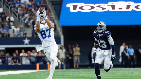 Lions crush Cowboys, but lose Aidan Hutchinson to injury (NFL)