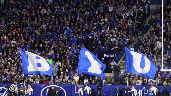 Oregon still No. 1, but top teams shuffled in AP Top 25 poll (College Football)