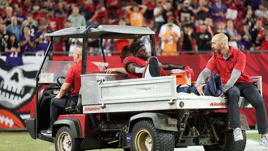 Bucs place Chris Godwin on IR, sign 2 to active roster (NFL)