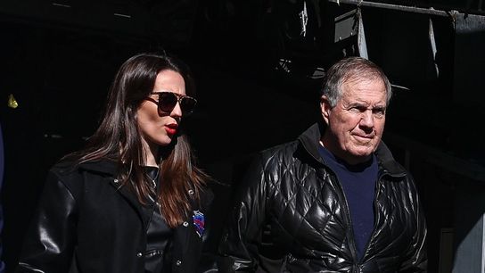 North Carolina, Bill Belichick intensify contract talks (College Football)