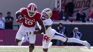 No. 13 Indiana holds off Washington 31-17 for 8-0 start (College Football)