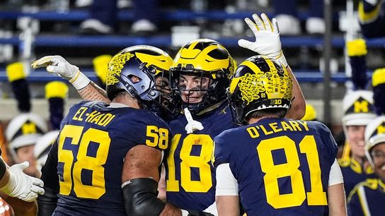 Michigan holds off Michigan State for third straight year (College Football)