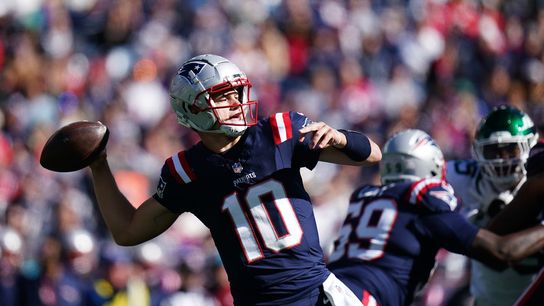 Patriots QB Drake Maye (head) ruled out at halftime vs. Jets (NFL)
