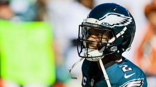 CB Darius Slay out, WR DeVonta Smith questionable for Eagles (NFL)
