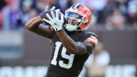 Browns WR Cedric Tillman exits with apparent head injury (NFL)