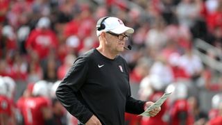 Stanford fires coach Troy Taylor after report of bullying (College Football)