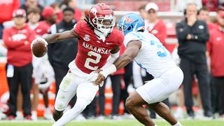 Arkansas WR Andrew Armstrong declares for NFL draft, skipping bowl (College Football)