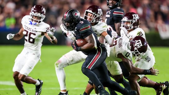 South Carolina rolls, hands No. 10 Texas A&M 1st SEC loss (College Football)