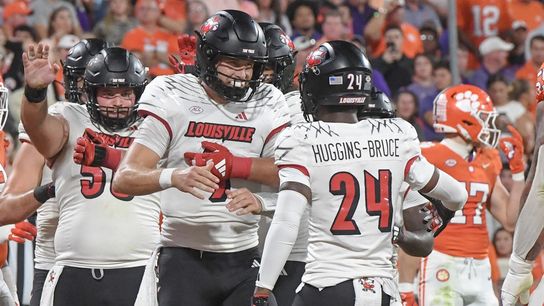 Isaac Brown rushes for 151 as Louisville stuns No. 11 Clemson (College Football)