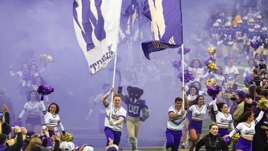 Washington flips 5-star OT Kodi Greene from rival (College Football)