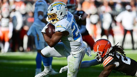Chargers gain control early, take down Browns (NFL)