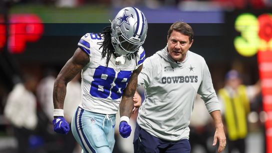 Cowboys star WR CeeDee Lamb injures right shoulder (NFL)