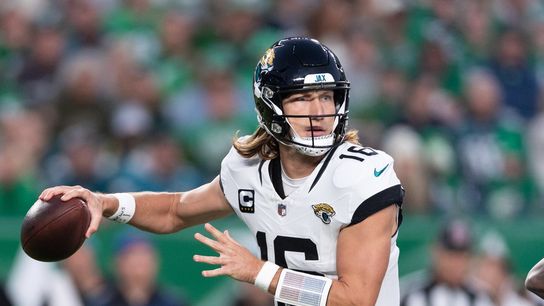Report: Jags QB Trevor Lawrence (shoulder) doubtful (NFL)