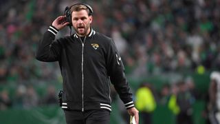 Report: Bears to promote Press Taylor to OC (NFL)