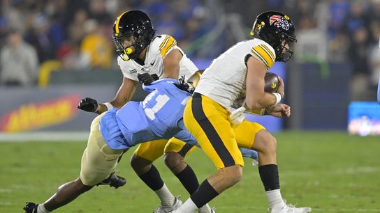 Iowa QB Brendan Sullivan (ankle) to start Music City Bowl (College Football)