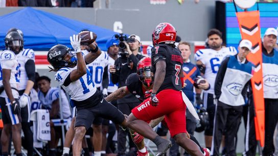 Duke scores touchdowns, NC State settles for field goals in Blue Devils' win (College Football)