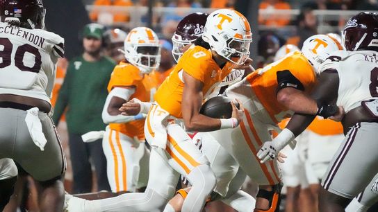 No. 7 Tennessee pulls away late to finish off Mississippi State (College Football)