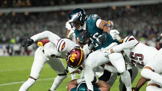 Fourth-quarter surge sends Eagles past Commanders (NFL)