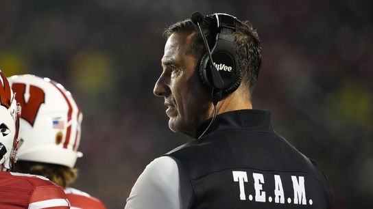 Bad Axe: Wisconsin wary of rival Minnesota with bowl bid in peril (College Football)