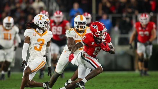No. 12 Georgia pulls away from No. 7 Tennessee (College Football)