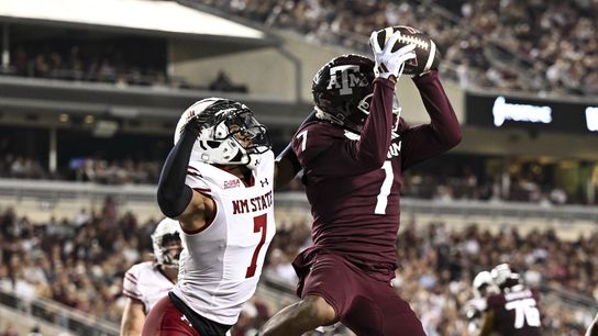Marcel Reed accounts for 3 TDs as No. 15 Texas A&M tops New Mexico St. (College Football)