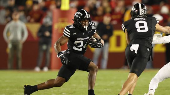Iowa State snaps 2-game skid with convincing win over Cincinnati (College Football)