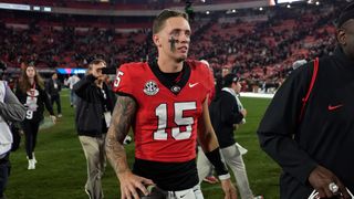Carson Beck, No. 10 Georgia dial in on UMass (College Football)