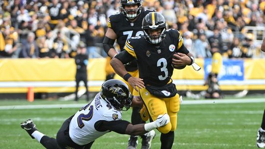 QB Russell Wilson stays in the moment as Steelers take on Browns (NFL)